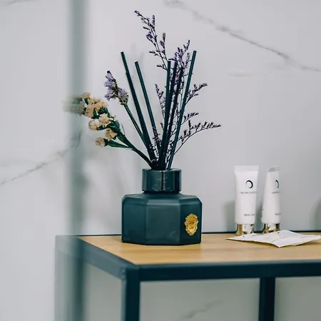 Designer Eden Apartment