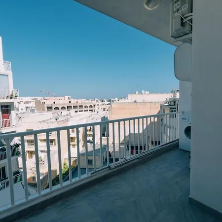 Designer Eden Apartment *