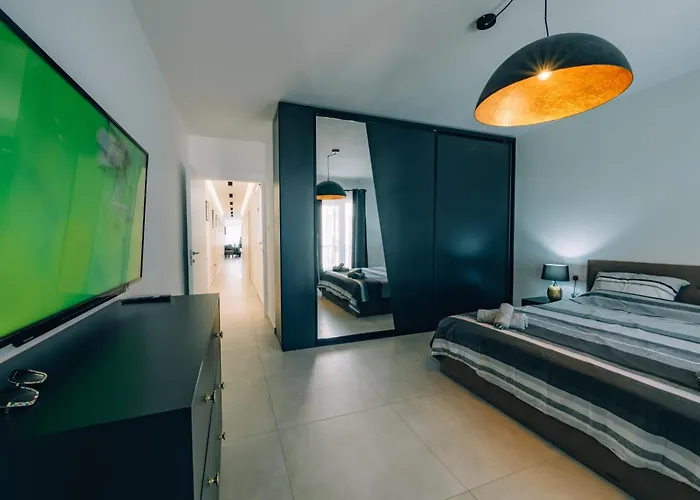 Designer Eden Apartment St. Paul's Bay