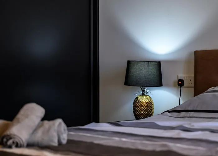 Designer Eden Apartment *